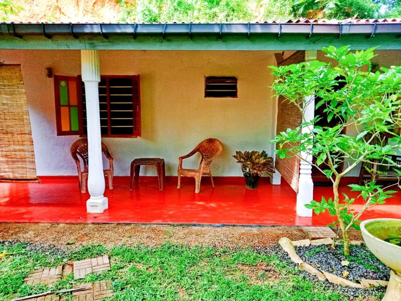 Arachchi Guest House มิริสซา ภายนอก รูปภาพ