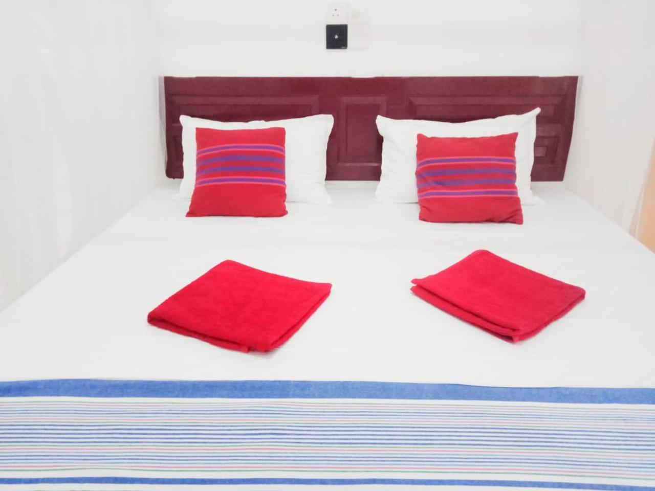 Arachchi Guest House มิริสซา ภายนอก รูปภาพ